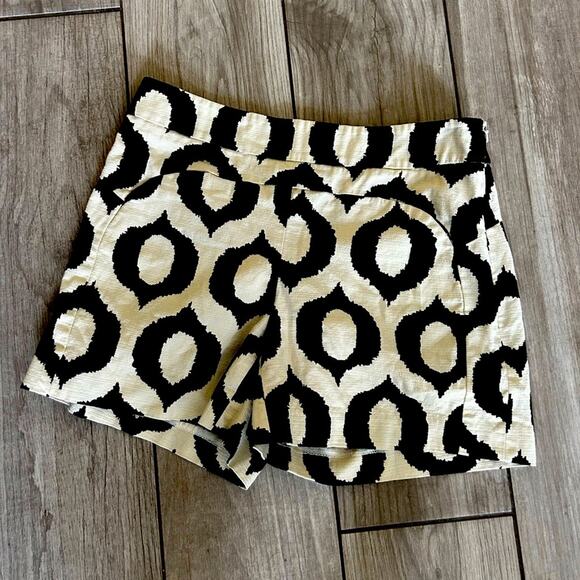 Anthropologie Pants - Anthropologie Cartonnier Ikat Shorts size 4